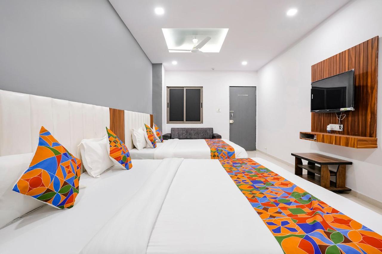 Fabhotel Magnus Surat Eksteriør billede